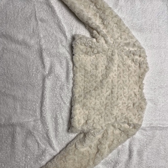 Bonnie Jean girls long sleeve faux fur jacket flower girl - Picture 3 of 4